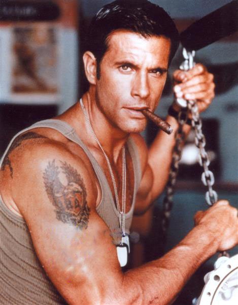 lorenzo lamas body